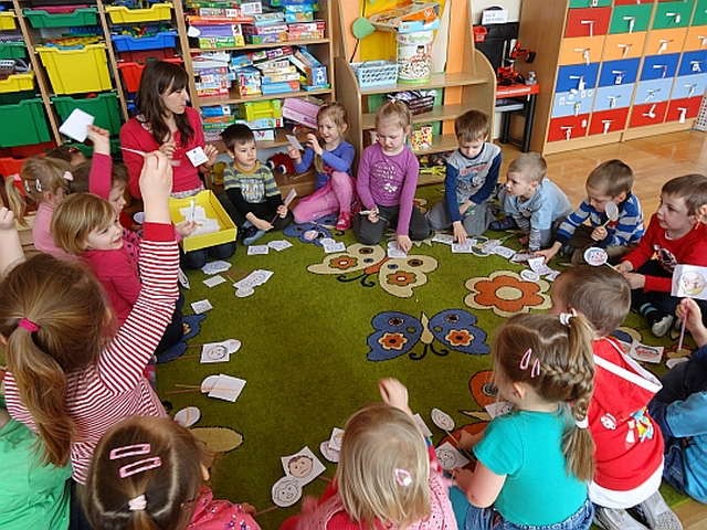 занятие психолога в детском саду, развитие познавательной сферы дошкольника